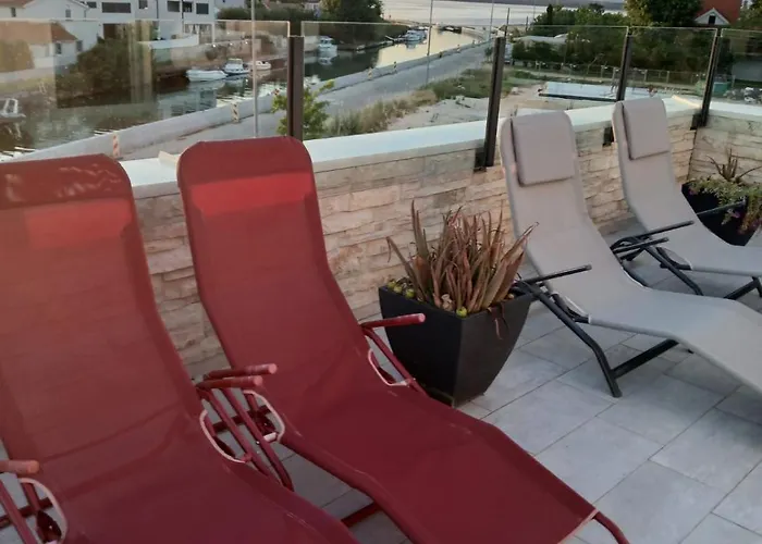 Antonella 아파트 닌