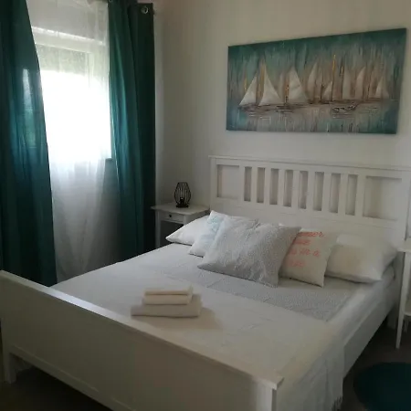 Antonella Apartment Nin