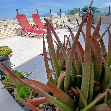 Antonella Apartment Nin